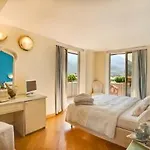 Continental Hotel 3*